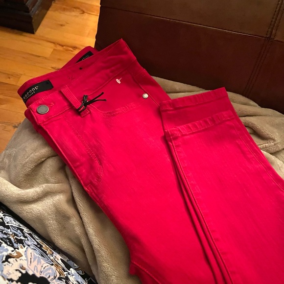 New/no tags Liverpool jeans high rise/skinny/ankle size size-2/26. Bright red! - Picture 4 of 4